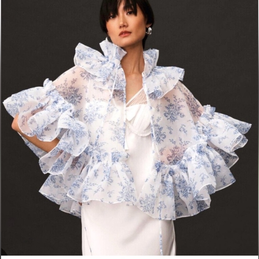 NWT SELKIE OPERA CAPE